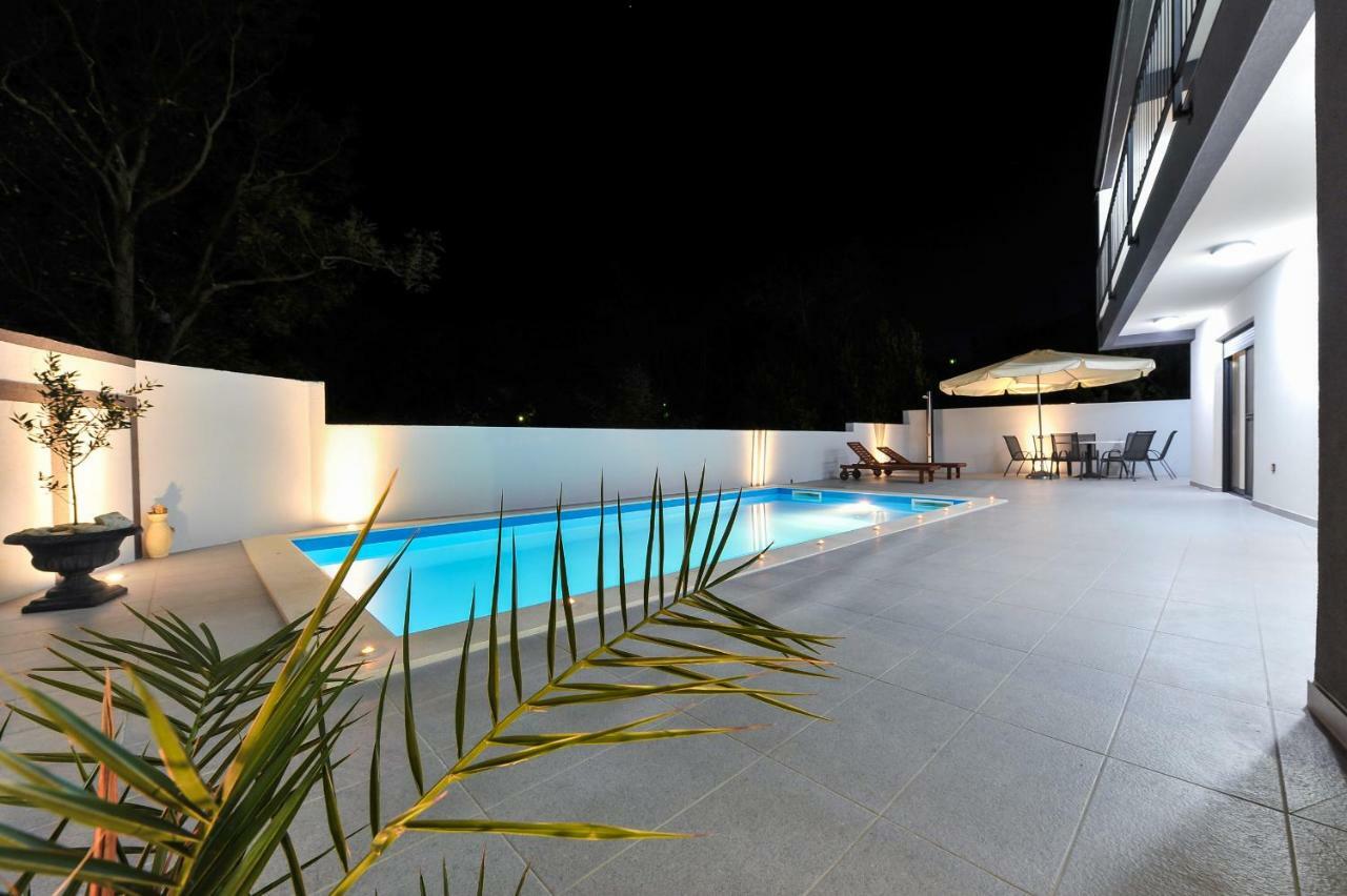Villa Lily Privlaka  Esterno foto