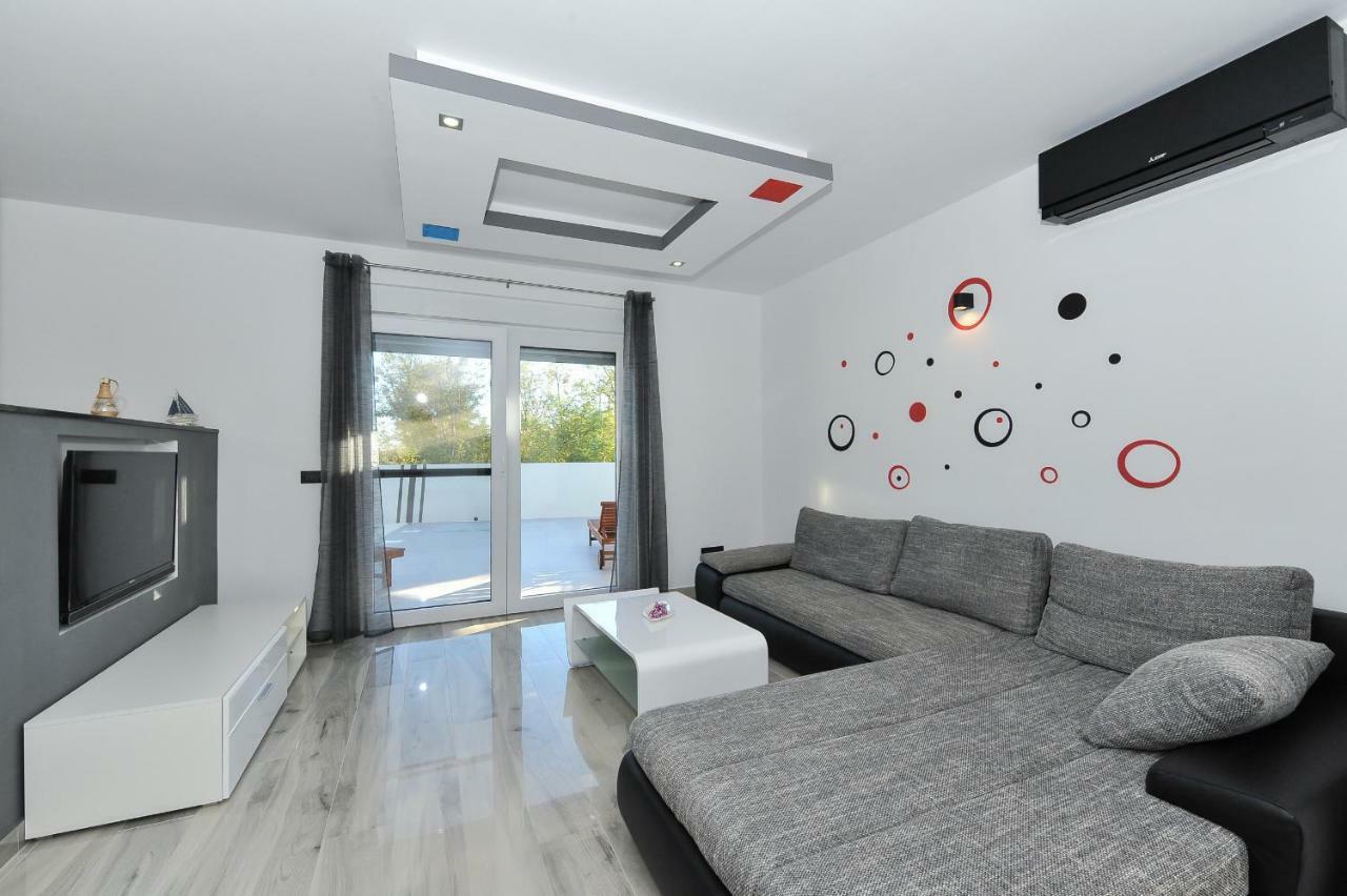 Villa Lily Privlaka  Esterno foto